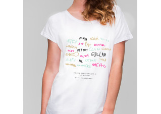 Camiseta blanca maestra nombres alumnos colores