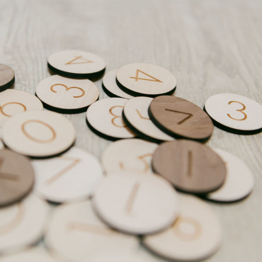 Game of wooden numbers