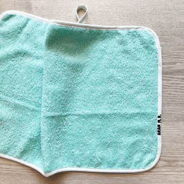Towel for kids with the name MINT